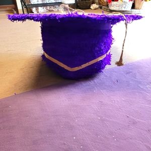 Pinatas purple and Gold